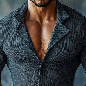 Camisa de manga larga con solapa a rayas y corte entallado para hombre