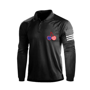 POLO DE MANGA LARGA RAGLÁN CON BOTONES DE 1/4 Y BANDERA DE EE. UU. DE CHERRY