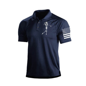 POLO RAGLÁN CON ESTAMPADO DE ESQUELETO Y BANDERA DE EE. UU.