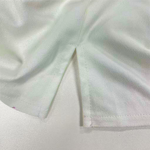 Camiseta clásica americana vintage de ante con cuello Henley y manga corta para hombre