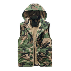 Chaleco cargo con capucha y forro de felpa de camuflaje retro para hombre
