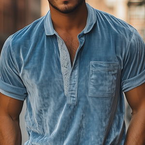 Polo de manga corta de terciopelo con cuello en V profundo y costuras de encaje sexy para hombre, moda de primavera