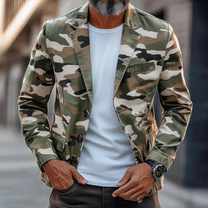 Blazer informal de un solo pecho con solapa con muesca y diseño retro de camuflaje para hombre