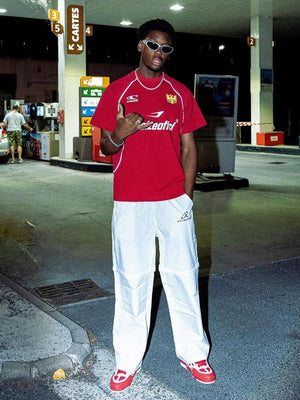 Camiseta con estampado de letras retro