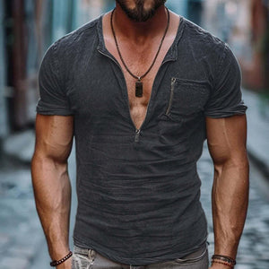 Camiseta informal de algodón lavado con cuello con cremallera y bolsillo de parche para hombre, manga corta