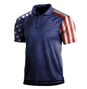 POLO RAGLÁN CON ESTAMPADO DE RAYAS Y BANDERA DE EE. UU.