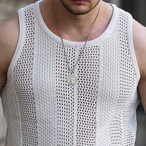 Klassisches, lässiges, modisches, gestricktes Tanktop für Herren im Sommer