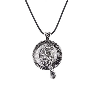 Collar vikingo vintage con cuervo celta antiguo e informal