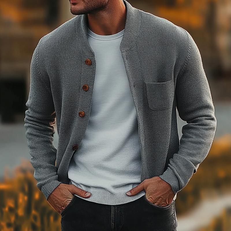 Herren-Strickjacke mit Retro-Rundhalsausschnitt und Brusttasche