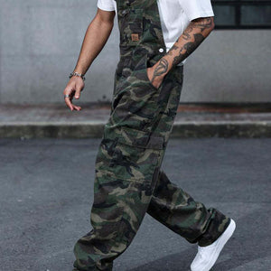 Mono multibolsillos con estampado de camuflaje para exteriores para hombre