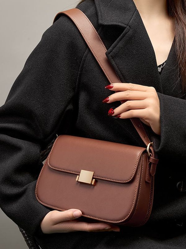 HIGH END AND NICHE DESIGN UNDERARM BAG, GENUINE LEATHER WOMEN'S BAG