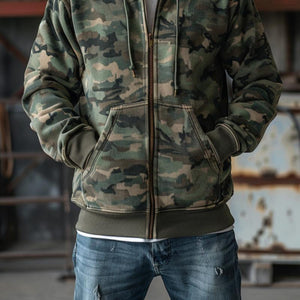 Chaqueta sudadera con capucha y estampado de camuflaje para hombre