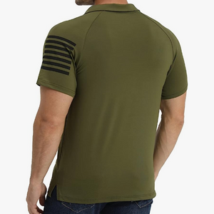 POLO RAGLÁN CON GRÁFICO DE LA BANDERA DE EE. UU.