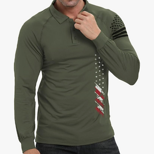 POLO DE MANGA LARGA CON ESTAMPADO RAGLÁN Y BANDERA DE EE. UU.