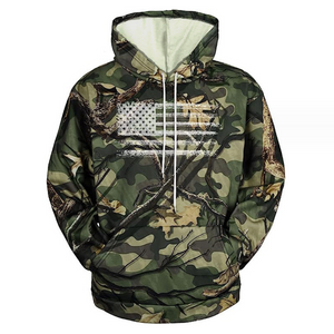 Herren-Kapuzenpullover mit amerikanischem Flaggen-Print und Camouflage-Muster