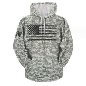Herren-Kapuzenpullover mit amerikanischem Flaggen-Print und Camouflage-Muster
