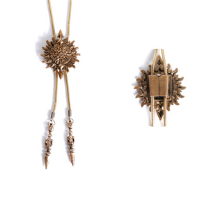 Collar de cadena de metal ajustable con lazo tipo bolo para hombre