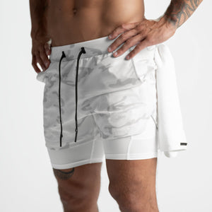 PANTALONES CORTOS PARA CORRER ESENCIALES, 2 EN 1, CON BOLSILLO DE COLORES Y ENTREPIERNA DE 5"