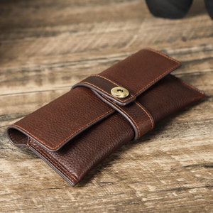 Bolsa de almacenamiento portátil para gafas, hecha a mano, de piel de vaca con hebilla magnética para hombre