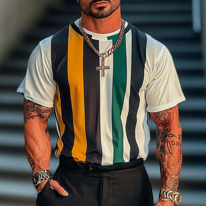 Camiseta de manga corta con cuello redondo y estampado de rayas para hombre