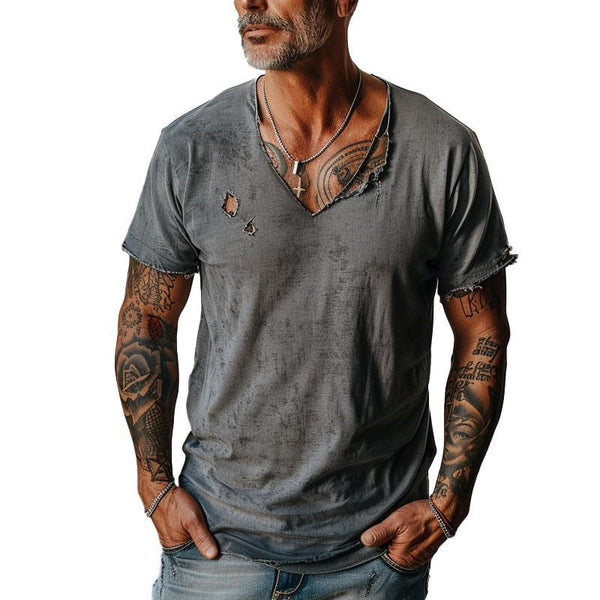 Herren-T-Shirt im Used-Look mit zerrissenen Kanten und V-Ausschnitt, kurzärmelig