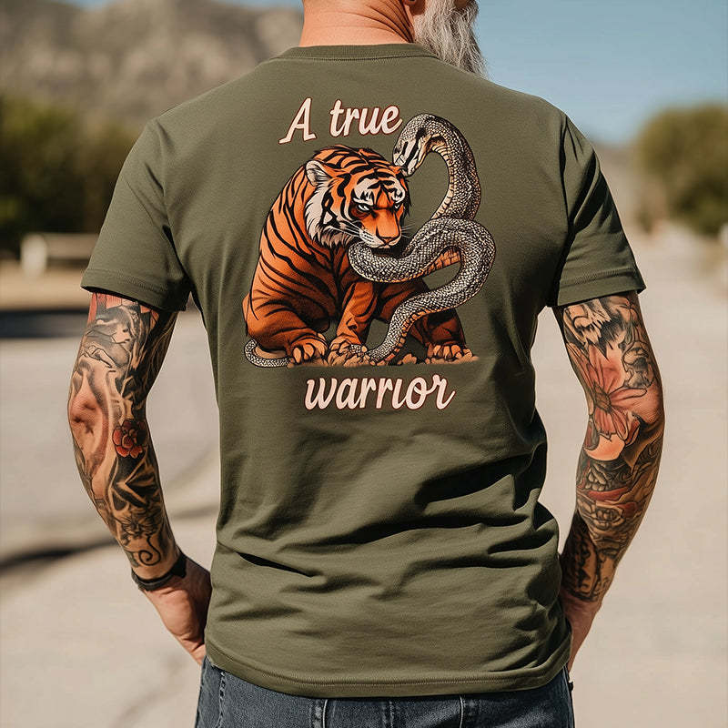 Camiseta de manga corta con cuello redondo y estampado "A True Warrior" para hombre, estilo retro e informal