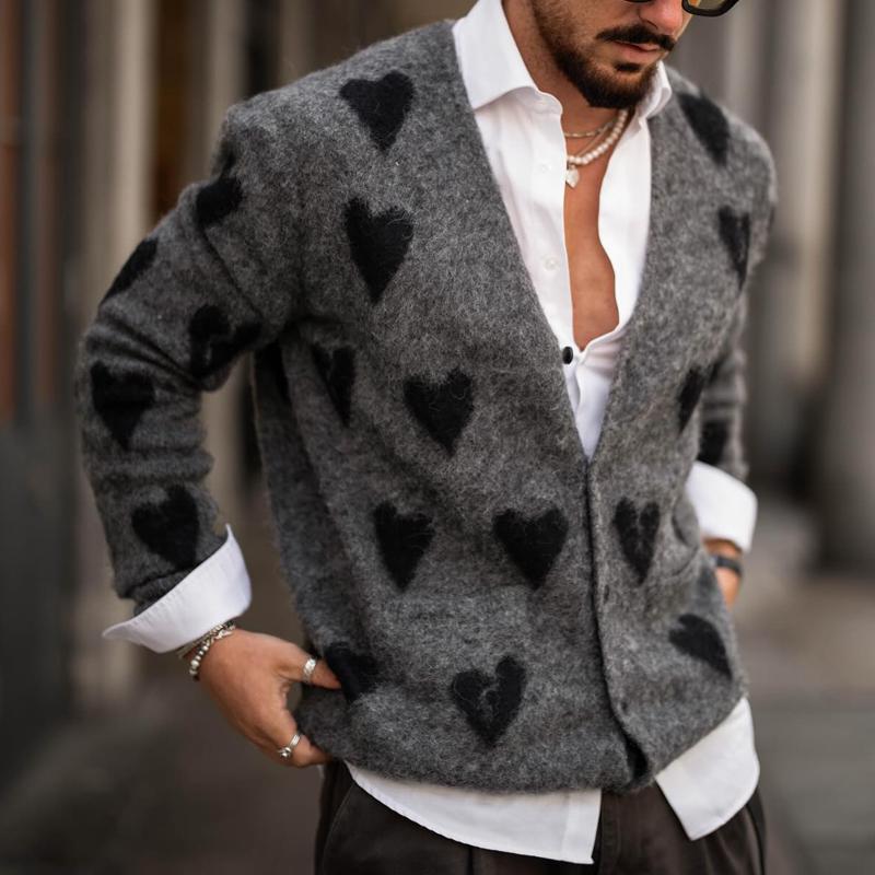 Cárdigan de punto con cuello en V y botonadura sencilla con estampado de corazón para hombre