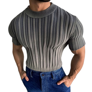 Camiseta informal de punto a rayas con cuello redondo y manga corta para hombre