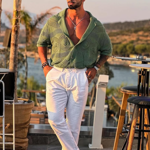 Polo de manga corta de punto liso con solapa con muesca y botonadura sencilla para hombre