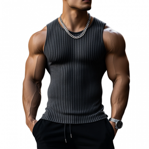 Camiseta sin mangas ajustada informal de algodón a rayas con cuello redondo para hombre