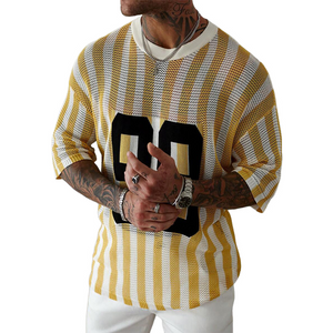 Camiseta de punto de manga corta con monograma de rayas jacquard para hombre