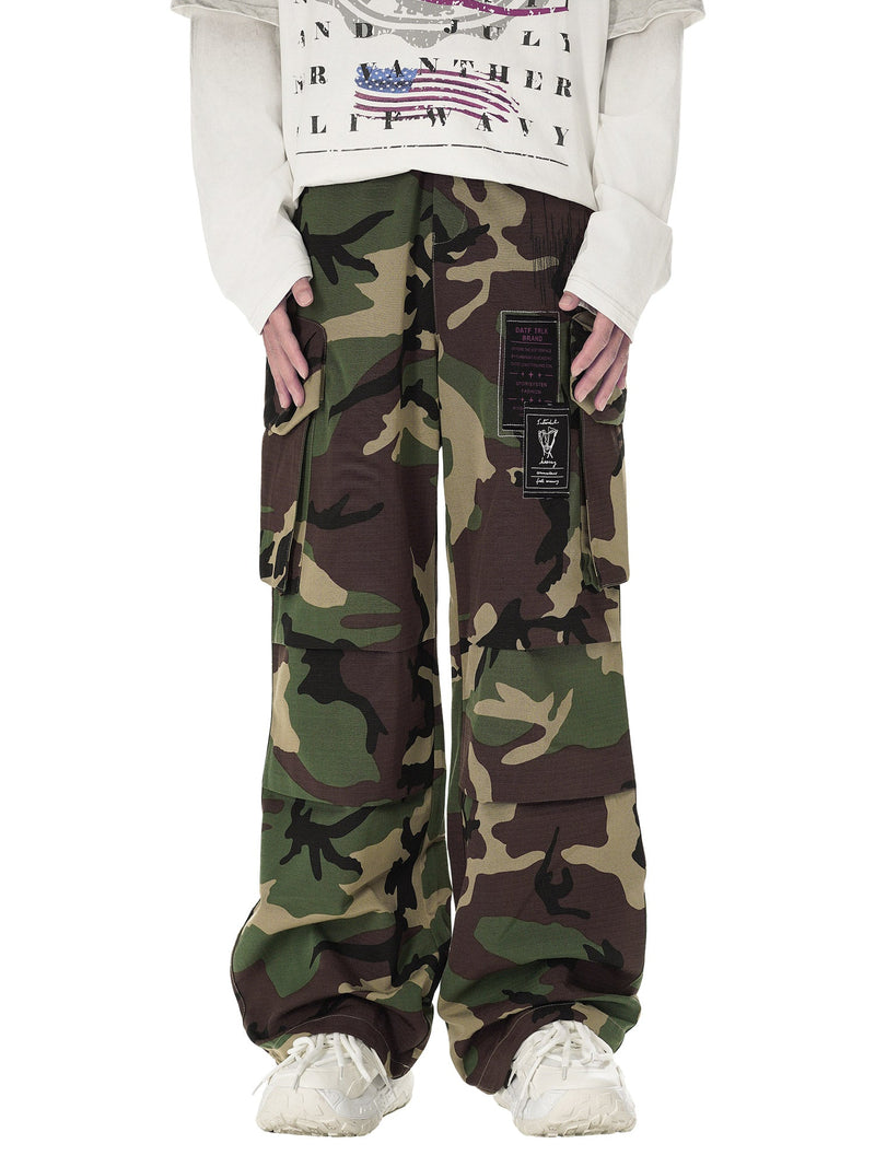 High Street Badge Camouflage Multi-Pocket Pants