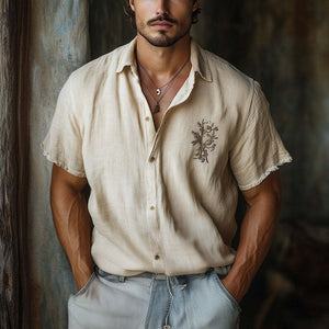 Lässiges, hautfreundliches, khakifarbenes, besticktes Kurzarmhemd aus Tencel für Herren