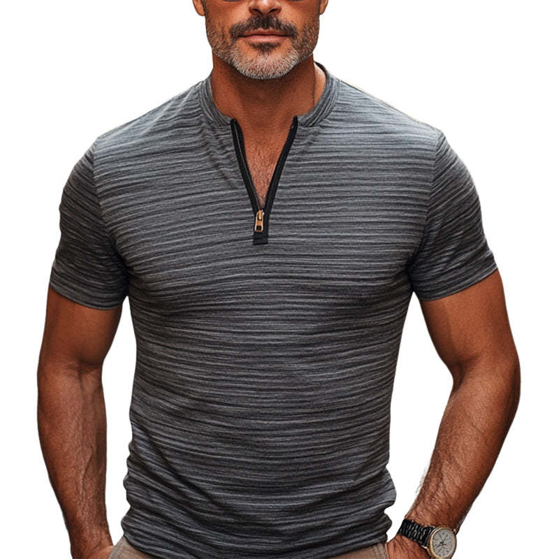 Camiseta de manga corta ajustada con cuello con cremallera y rayas grises para hombre 