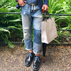 Vaqueros vintage desgastados con parches lavados para hombre