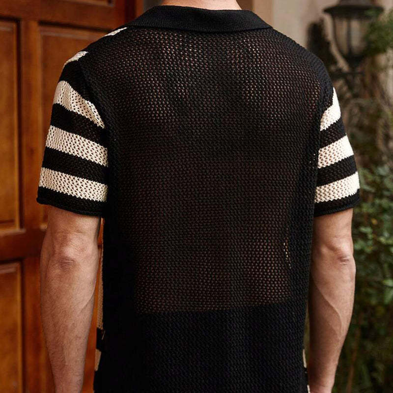 Herrenhemd mit gestreiftem Strickrevers und kurzen Ärmeln