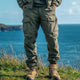 Pantalones cargo multibolsillos de color liso para hombre