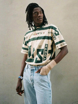 Poloshirt mit Schlitz in Kontrastfarbe 