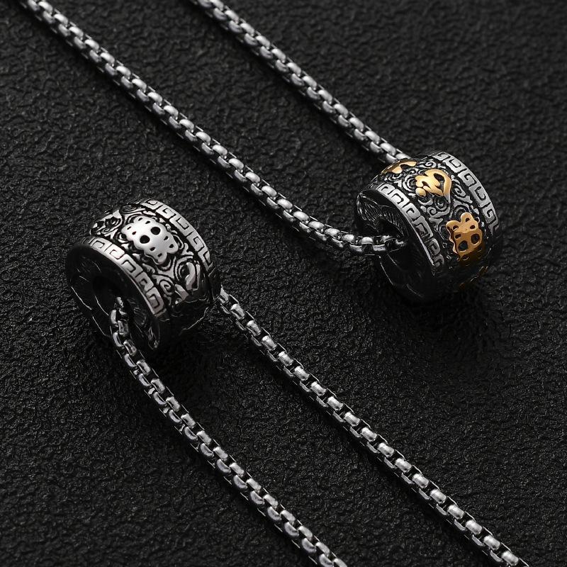 Retro Leisure Cloud Cylindrical Necklace