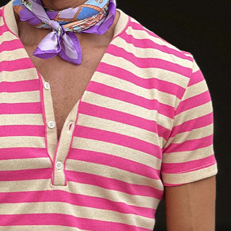 Camiseta informal de manga corta con cuello henley a rayas para hombre 