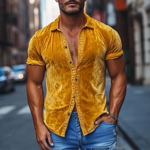 Camisa de manga corta ajustada de terciopelo con empalme de encaje sexy de moda de primavera para hombre