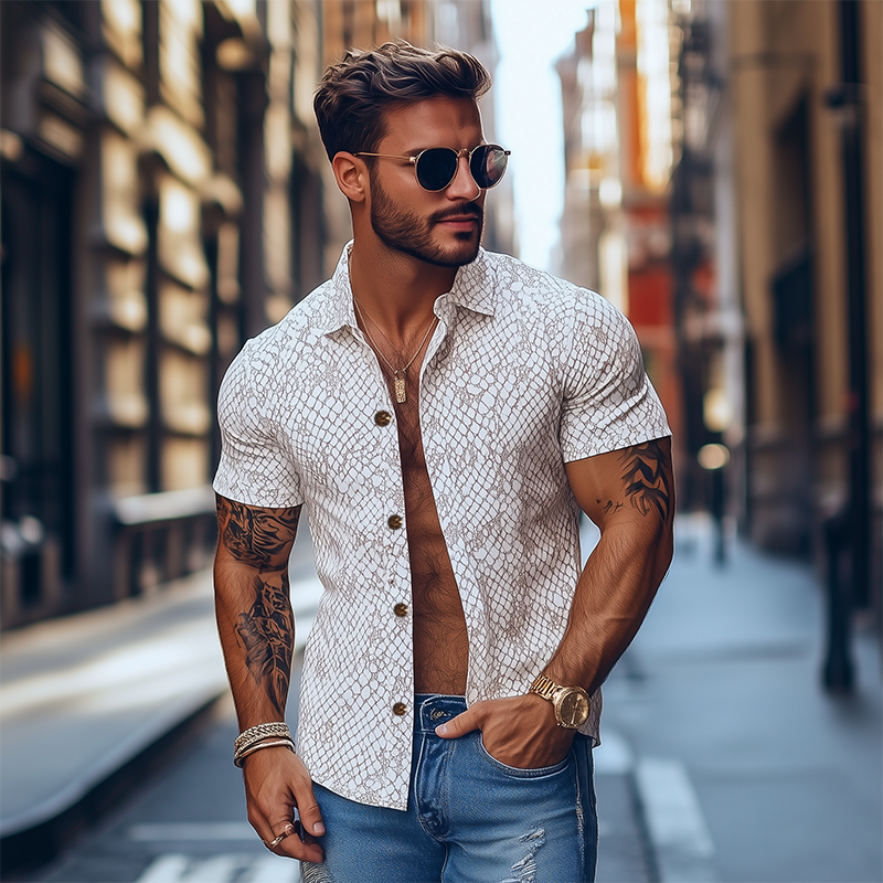 Camisa clásica de manga corta con estampado de serpiente y corte entallado para hombre