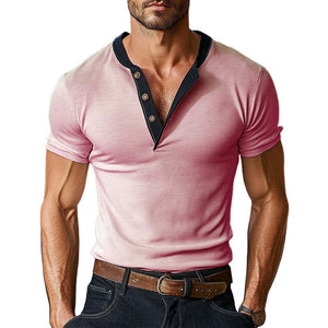 Camiseta de manga corta con cuello Henley y colores contrastantes para hombre