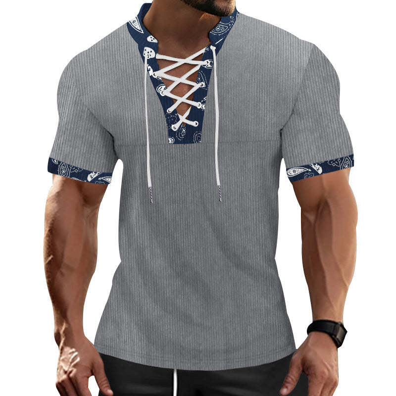 Lässiges, kurzärmliges T-Shirt mit Kontrastfarbe und Schnürung für Herren