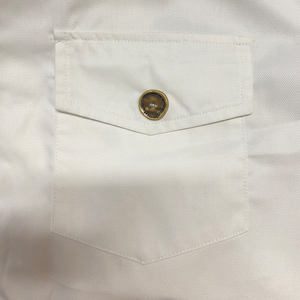 Klassisches, lässiges, einfarbiges Slim-Fit-Hemd mit mehreren Taschen und kurzen Ärmeln für Herren