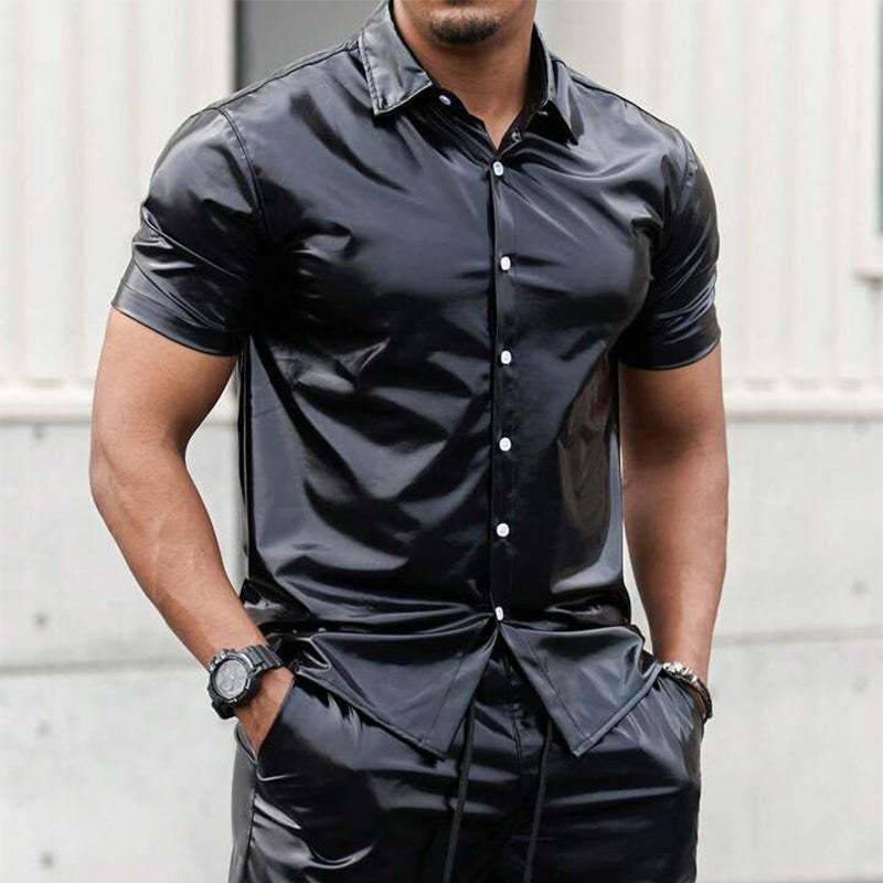 Conjunto de manga corta de cuero sintético brillante y liso negro para hombre 