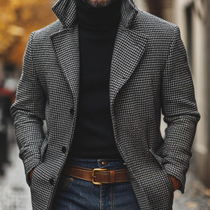 Abrigo clásico de pata de gallo con solapa con muesca y botonadura sencilla de largo medio para hombre