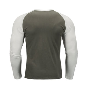 CAMISETA DE MANGA LARGA CON GRÁFICO RAGLÁN ESSENTIALS 