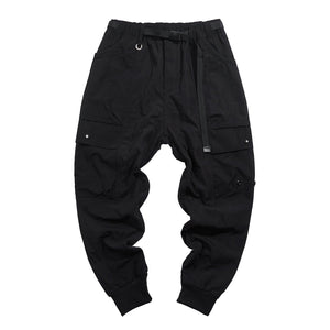 CARGOHOSE MIT TASCHEN