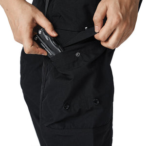 CARGOHOSE MIT TASCHEN